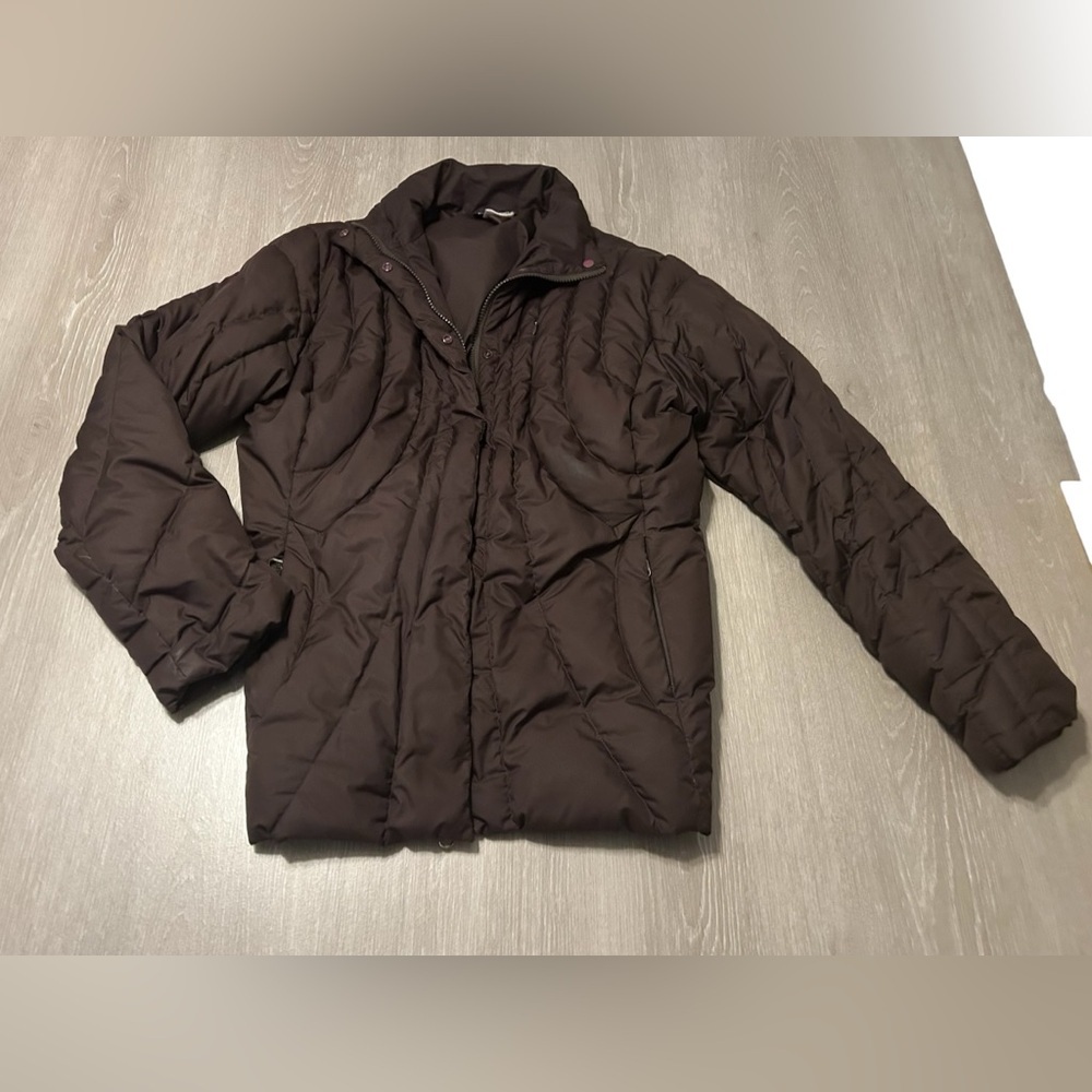 Vintage Patagonia Down Filled Jacket Deep Plum Full Zip and Snap Women’s Medium.
